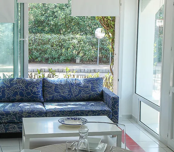 Les Arcades Порто-Веккьо